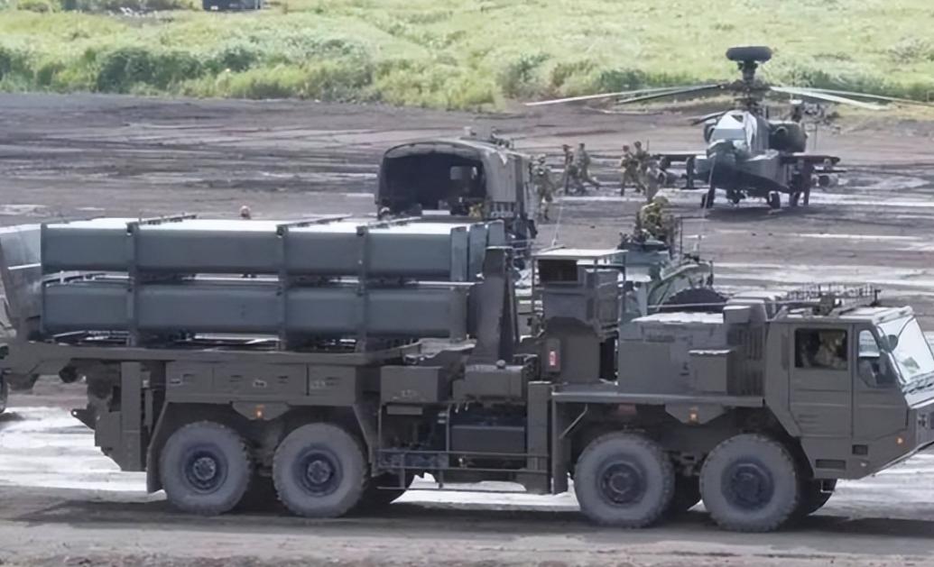 3月13日，朝鲜一发不明炮弹落入日本海。同一天，朝中社准时发声警告日本"触碰红