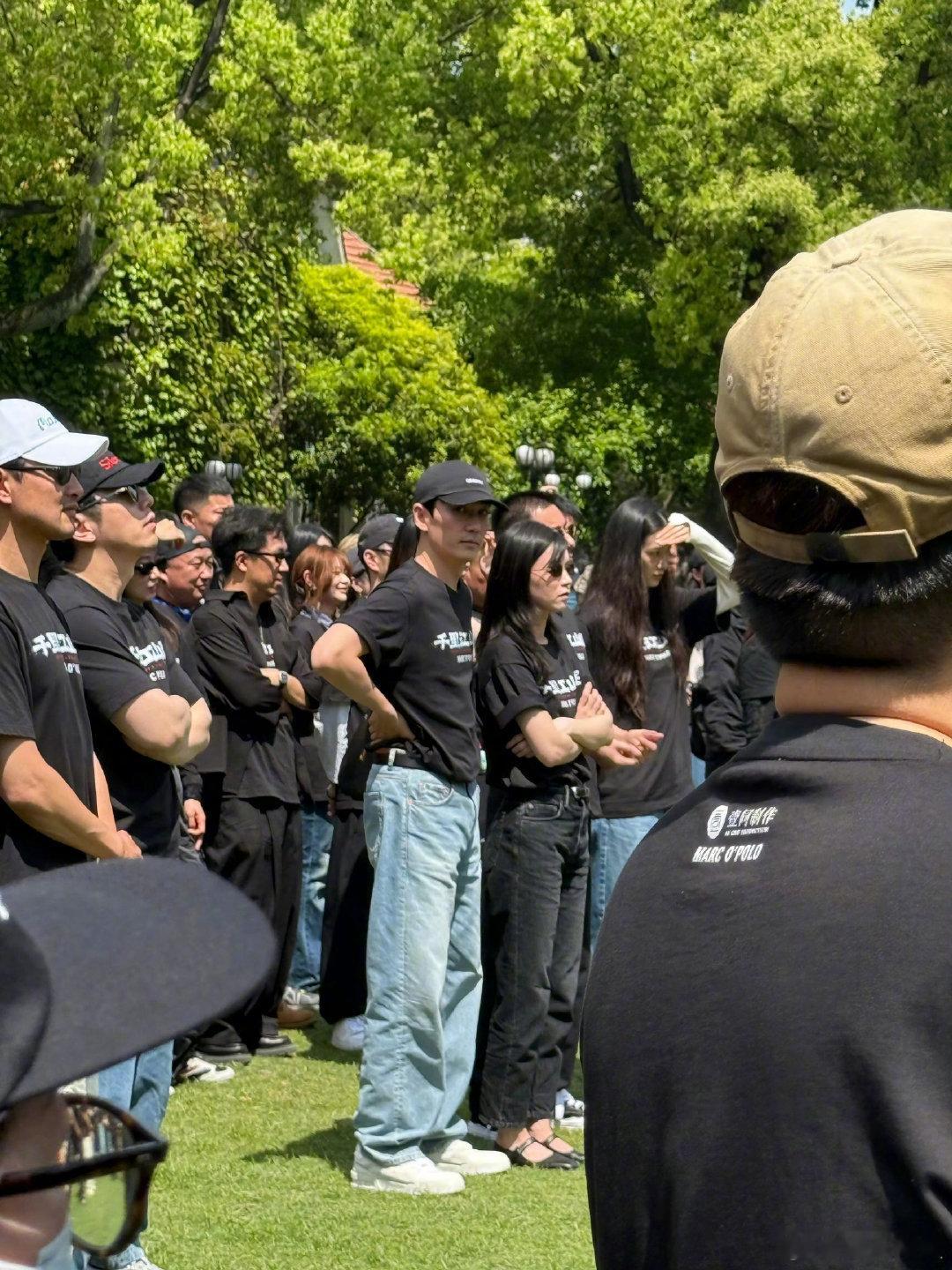 文咏珊进组千里江山图电影《千里·江山图》今日正式开机！文咏珊进组，与一众实力派