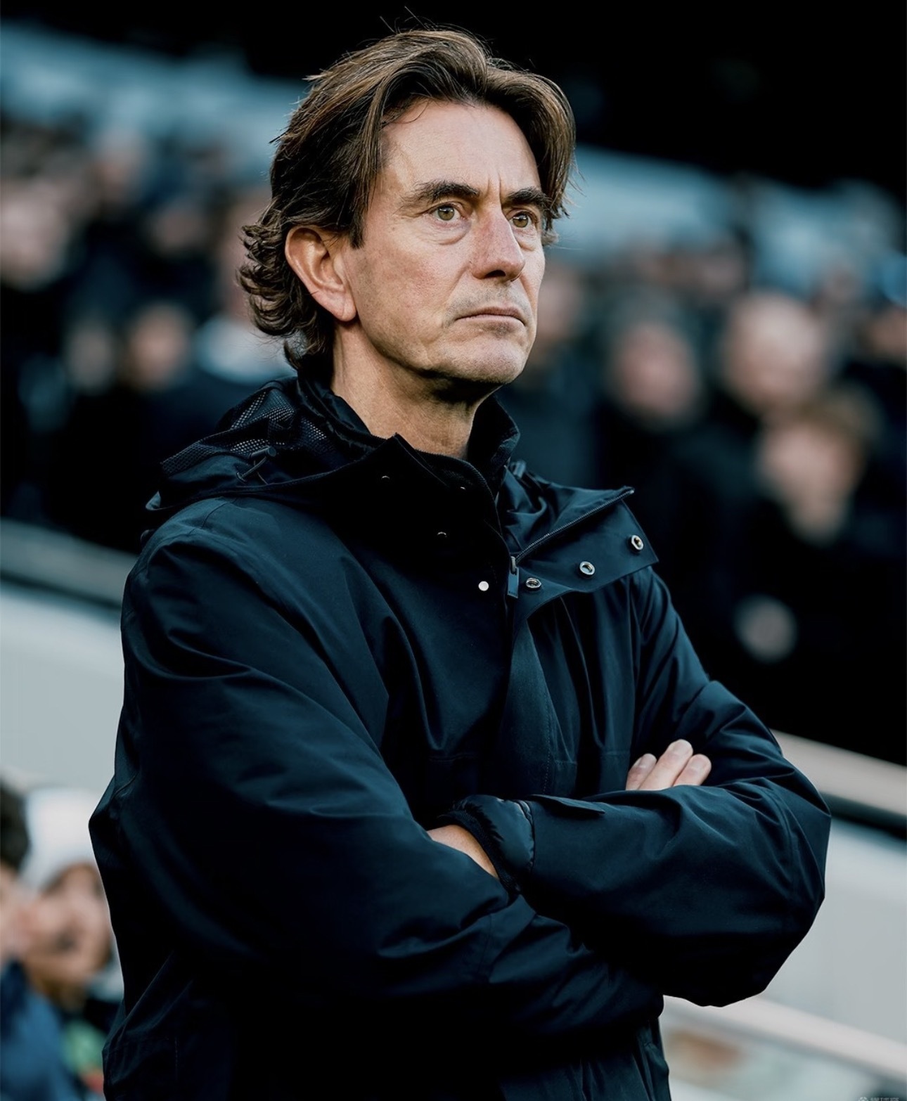 英超下课第7人！托马斯·弗兰克遭热刺解雇，8场0胜彻底引爆危机北京时间2月11日