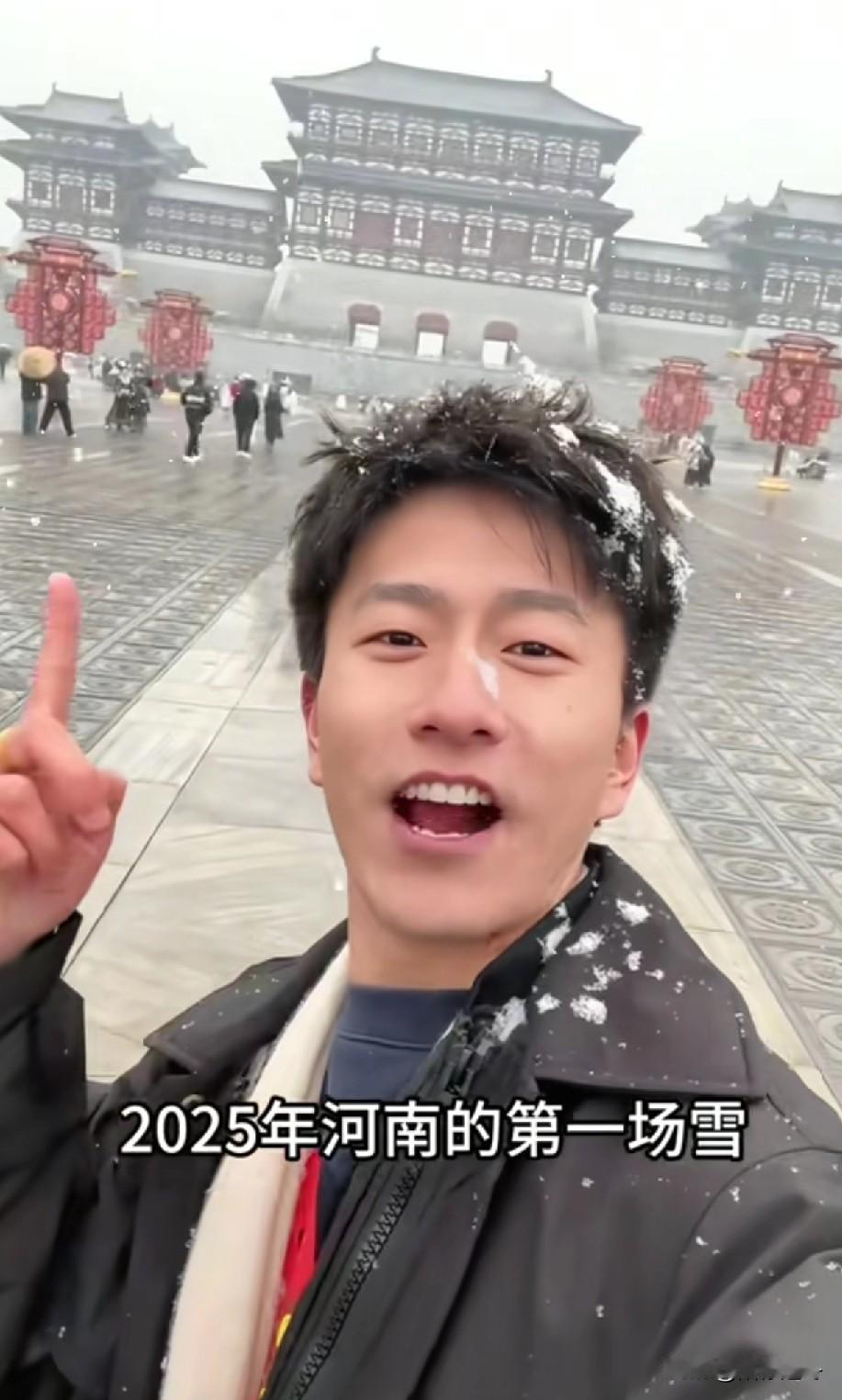 河南下雪了好美！雪落中原惹人醉！[鼓掌]我承认我在浙江一点也不羡慕你们，我不嫉