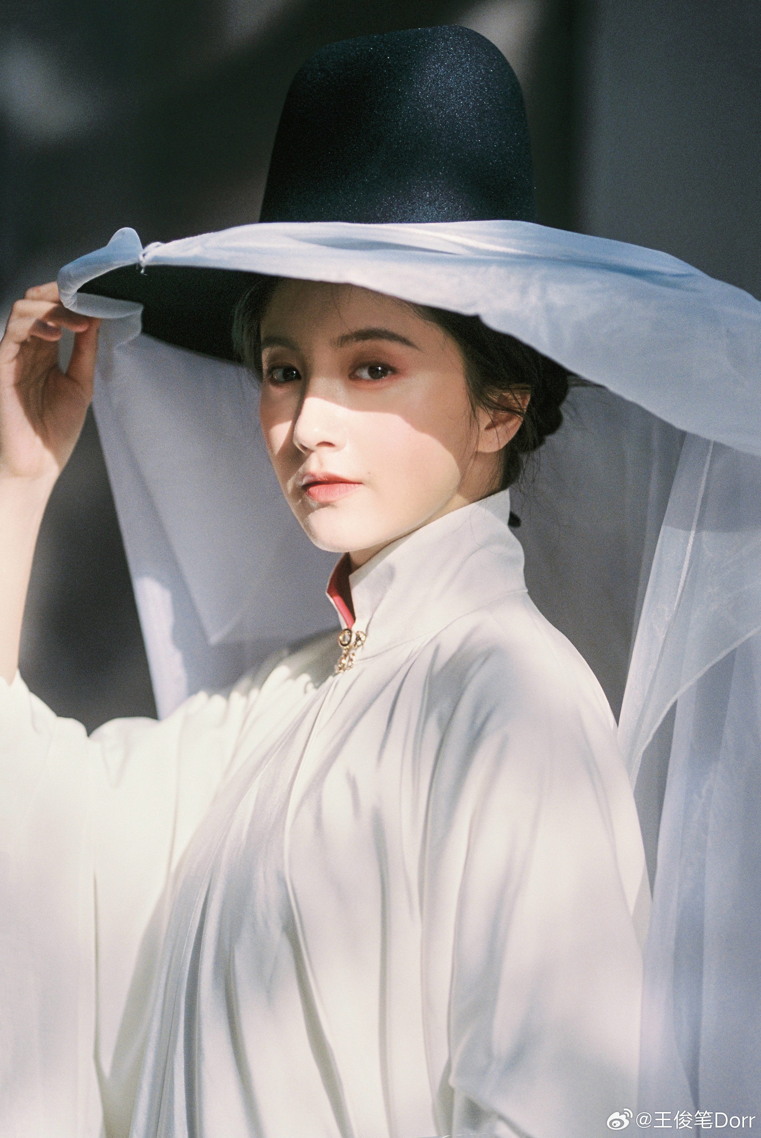 长大一岁🎂长大真好呀嘻嘻收到了好多好多祝福～今年也要多多感受微风和月光，多闻闻