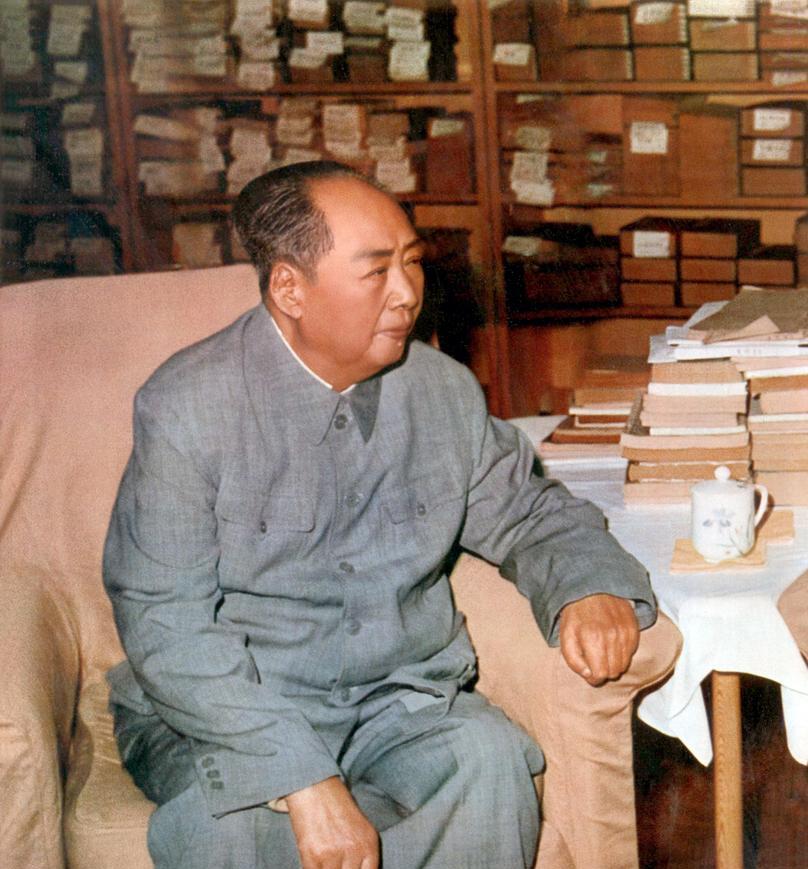 1973年6月25日毛主席批示汪东兴纪登奎：叶飞似可解放，分配工作。当天，毛主