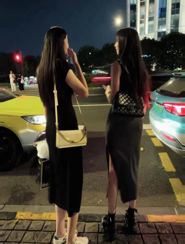 “我要辞职找真爱！”表嫂抛夫弃子3月后跪求复合，丈夫一句话全网吵翻！》💥