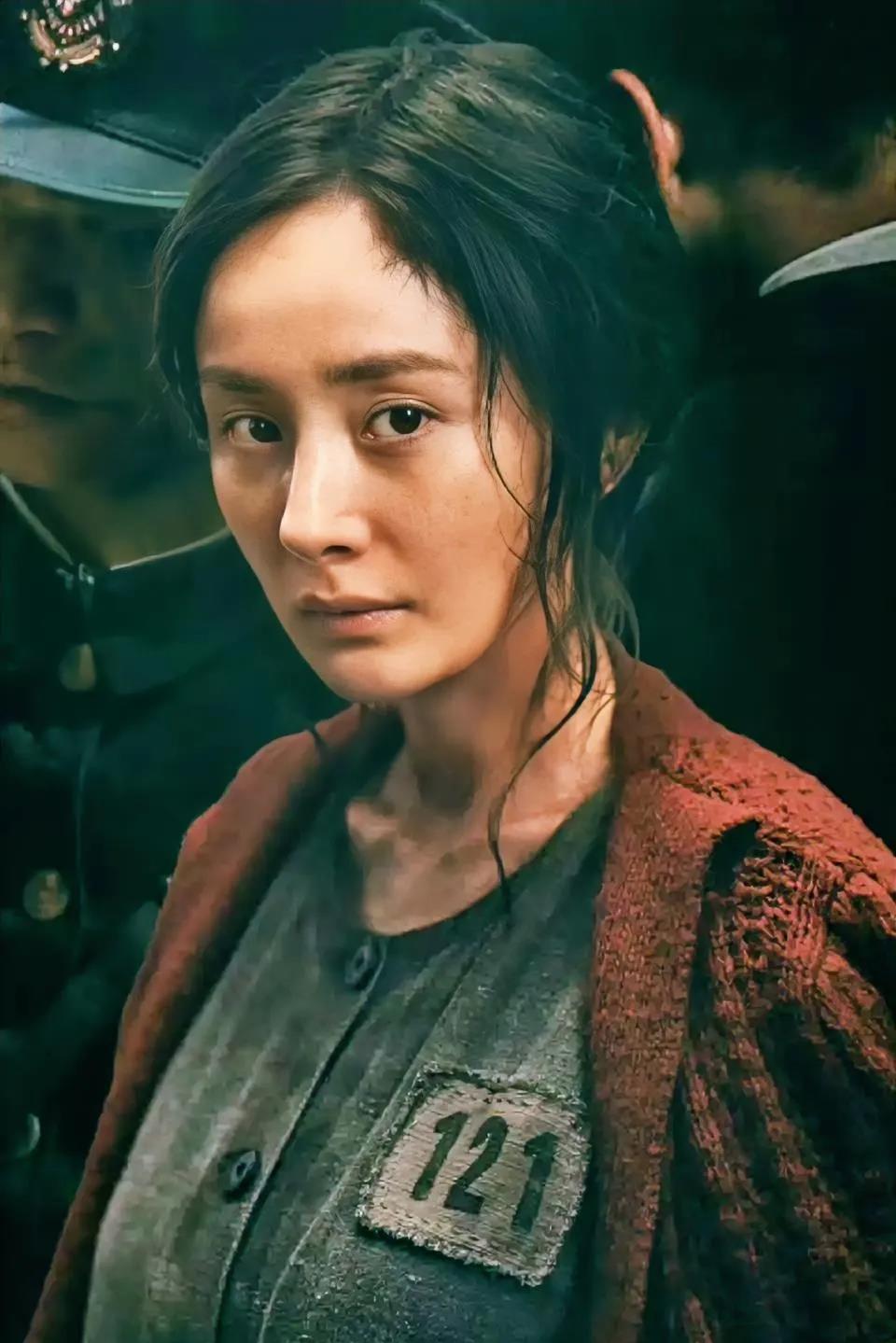 不得不承认，杨幂这种人，不成功都难，因为她常人不具备的品质—虚心