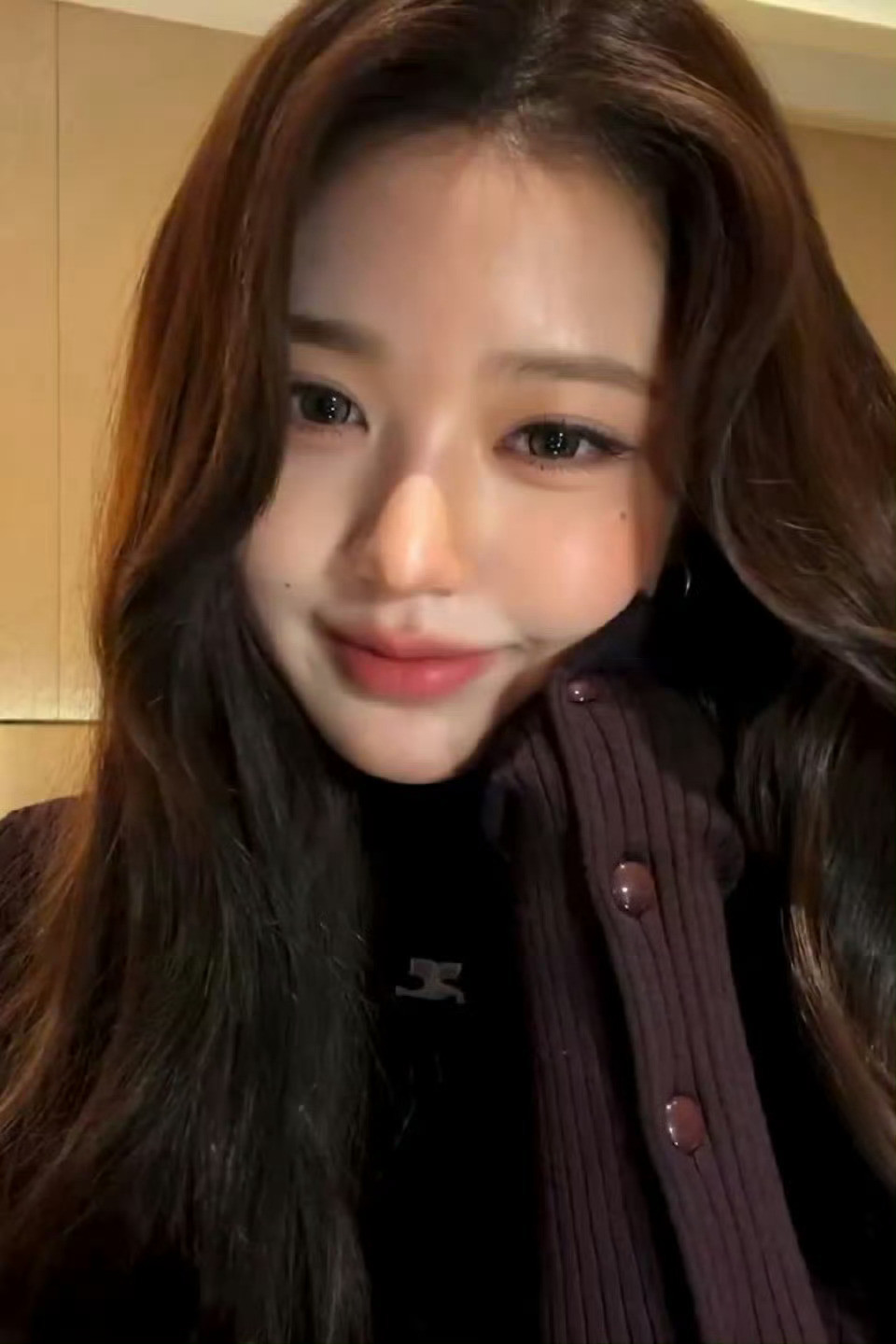 张元英喝奶茶张元英喝奶茶没加糖都这么好喝！马上下单同款