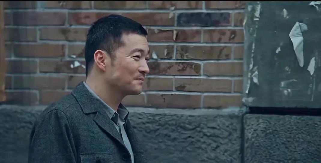 不怪蔡孝乾叛变短暂分别，小姨子就吻一下，年轻，可爱，美丽，实在很难经受住考