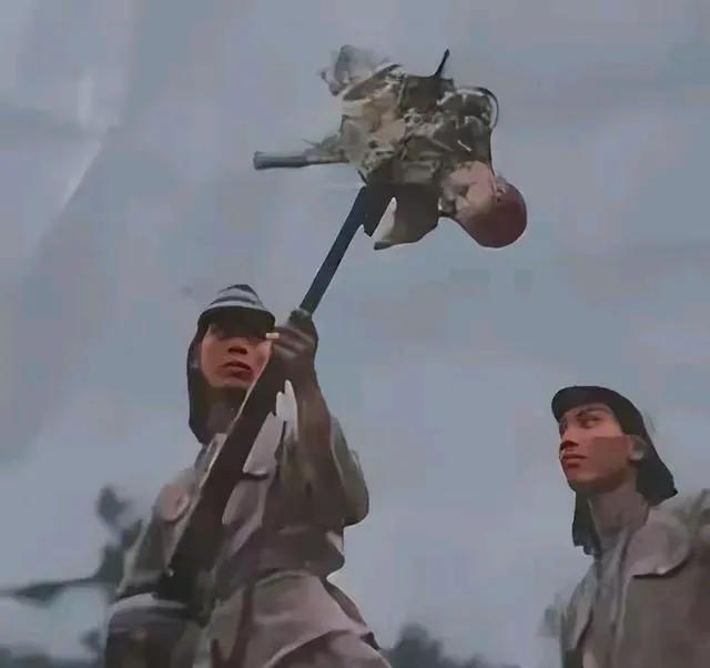 如果这个照片是真实发生过的历史，那么侵华日军，就是畜牲都不如！而当下的日本人