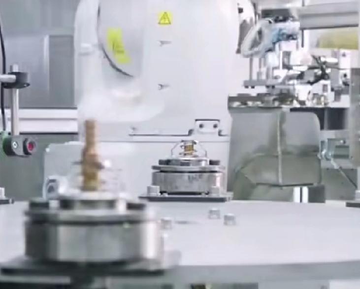 雷霆反击！中国取消千亿订单+禁令生效，欧美企业连夜慌了面对欧美持续加码的技