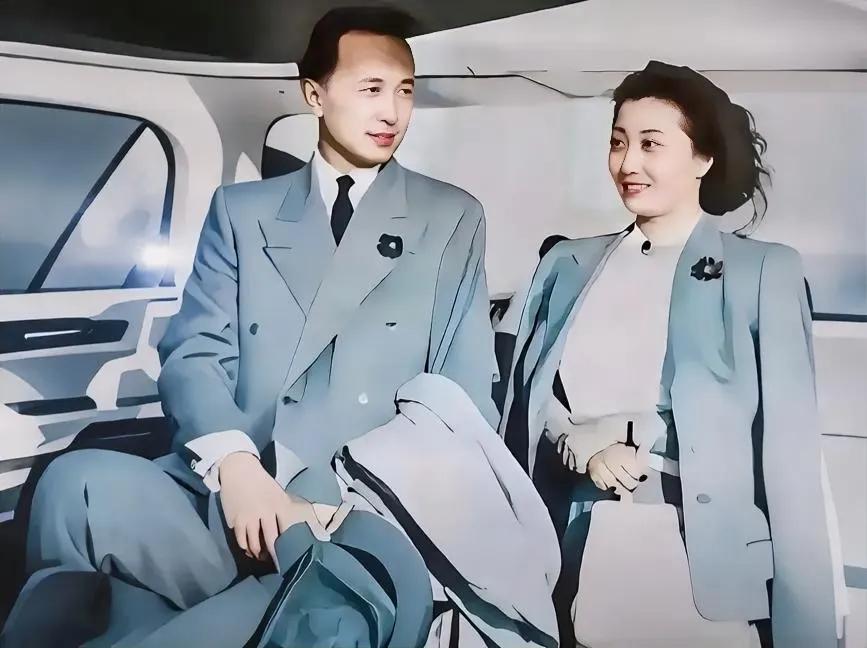 新婚燕尔的钱学森与蒋英！真正的郎才女貌，风华绝代~这是1947年，还在美国的