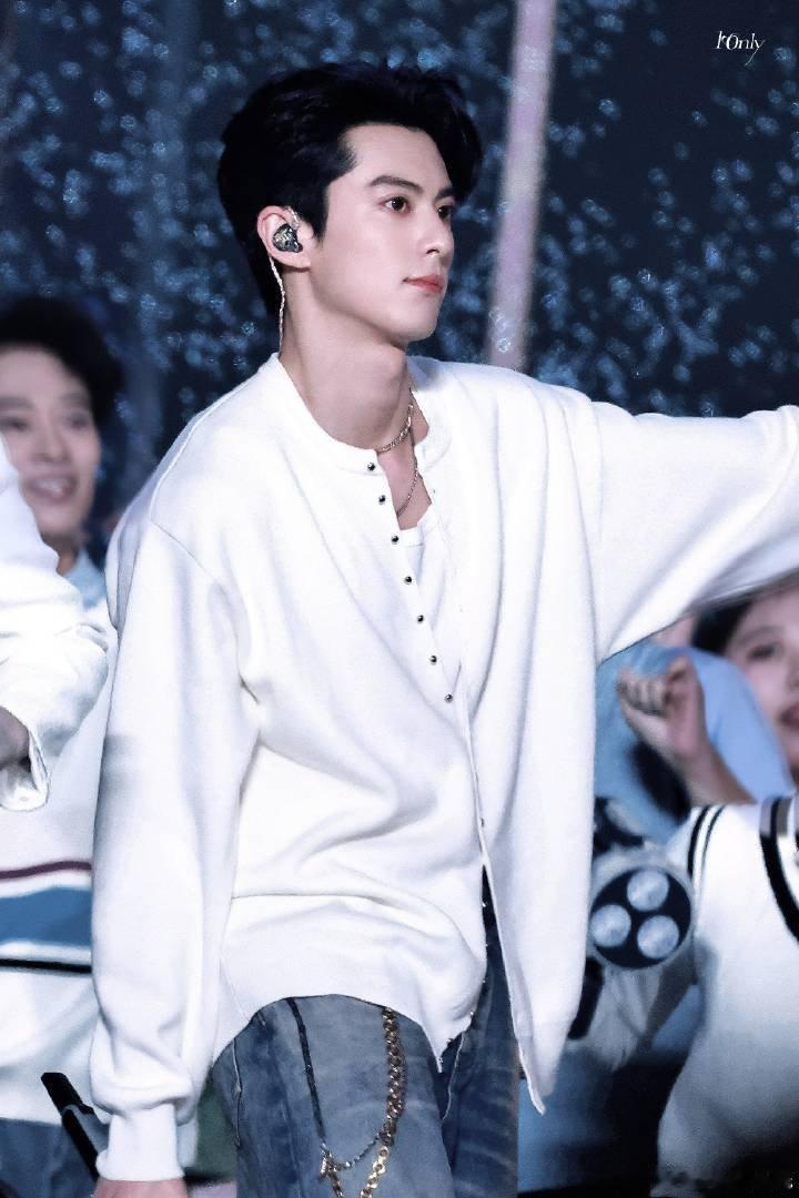 王鹤棣又一个千万人再看！！