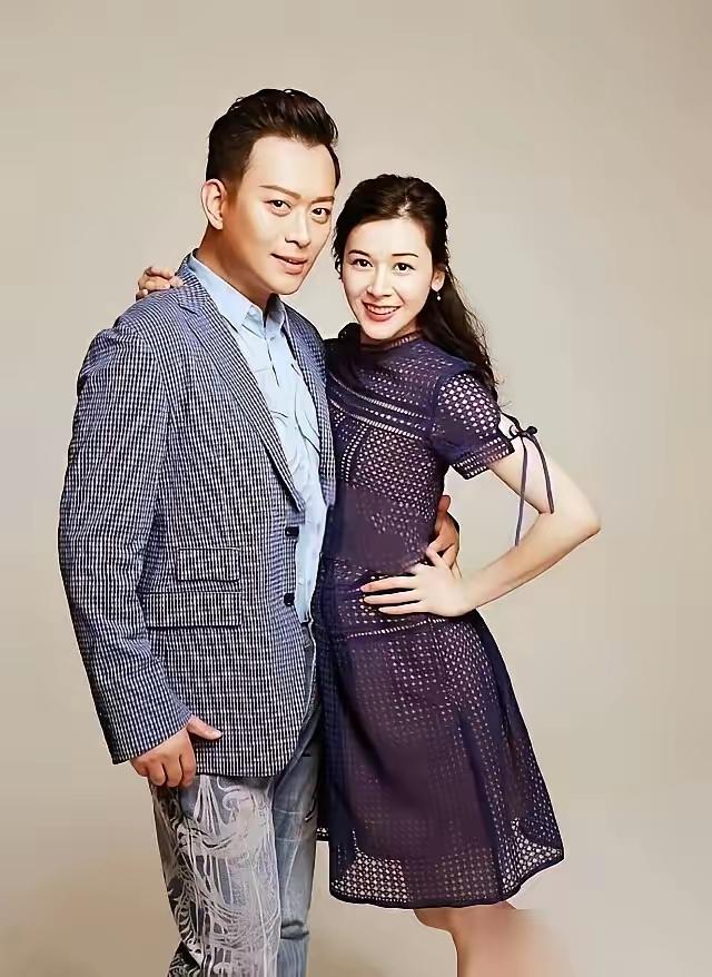 熬了6年，黄海冰终于和那个死活不愿生孩子的枕边人离了婚。娱乐圈里离婚的故事