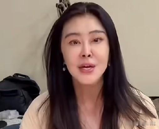 只能远观，不能近看……追了王祖贤七年的粉丝博主，突然宣布账号永久停更，消息