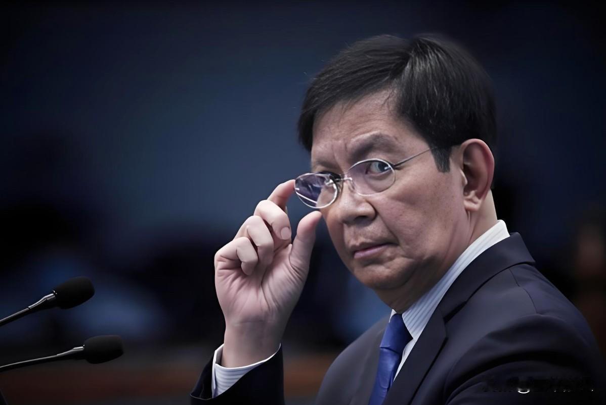 菲律宾参议员潘菲洛·拉克森表示，尽管一些与涉嫌异常防洪项目有关的参议员可能面临逮