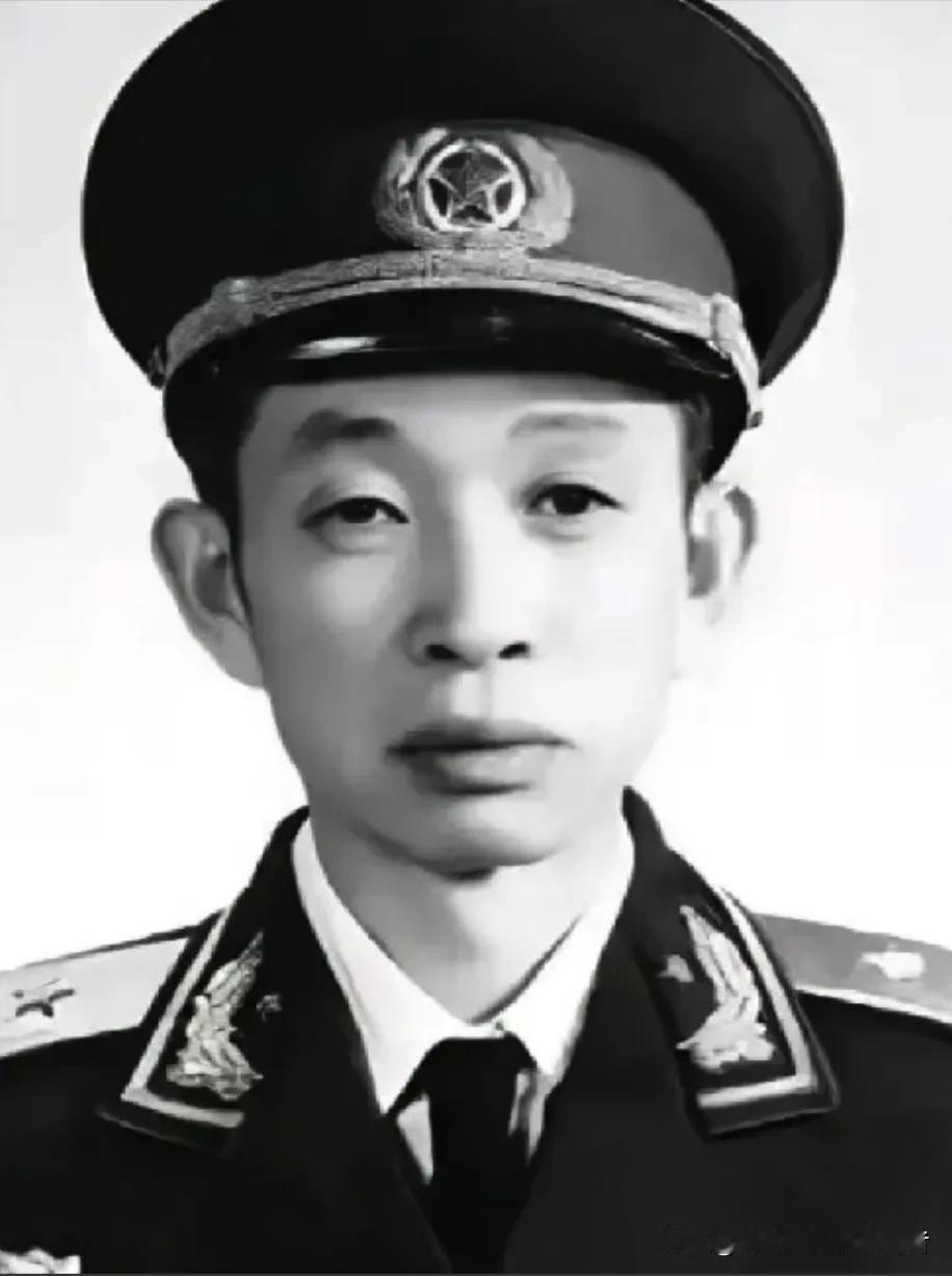 1943年秋，一名侦察员快步冲进旅部，语气急促地汇报：“旅长！上个月被俘的四十七