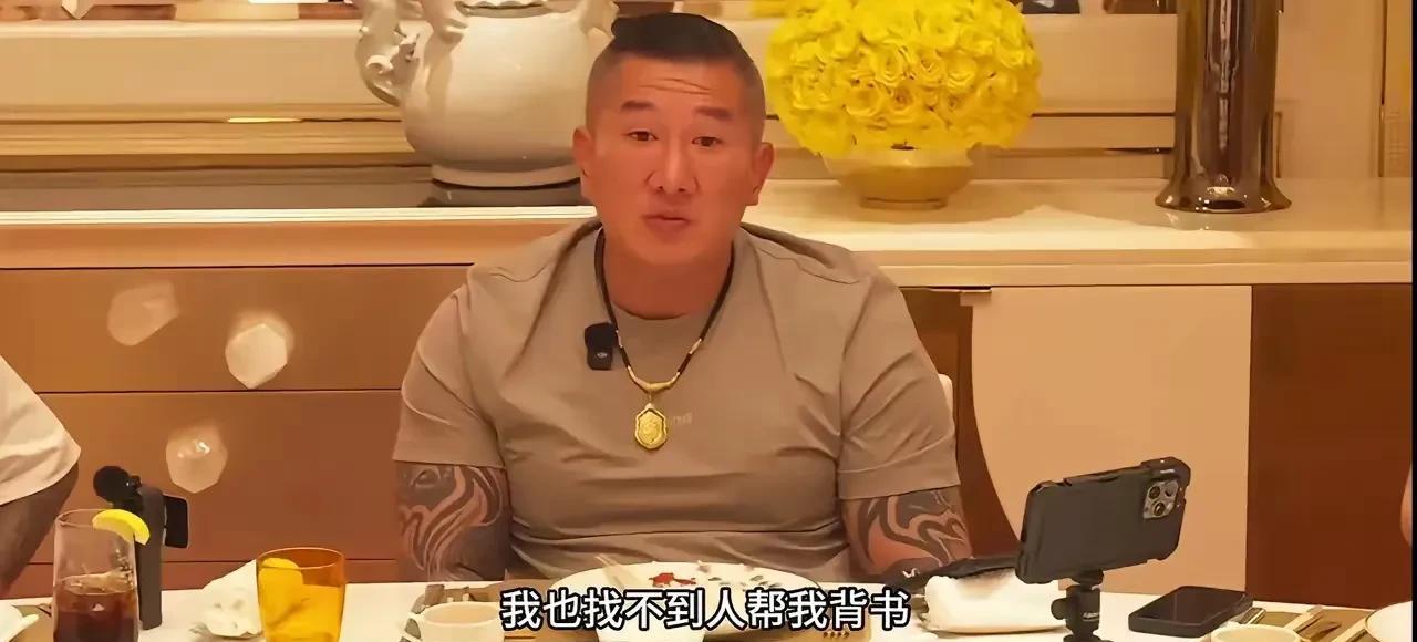 抱怨的同时，馆长是不是也要检讨一下自己…昨天大家都看出来了，馆长情绪不如前几日