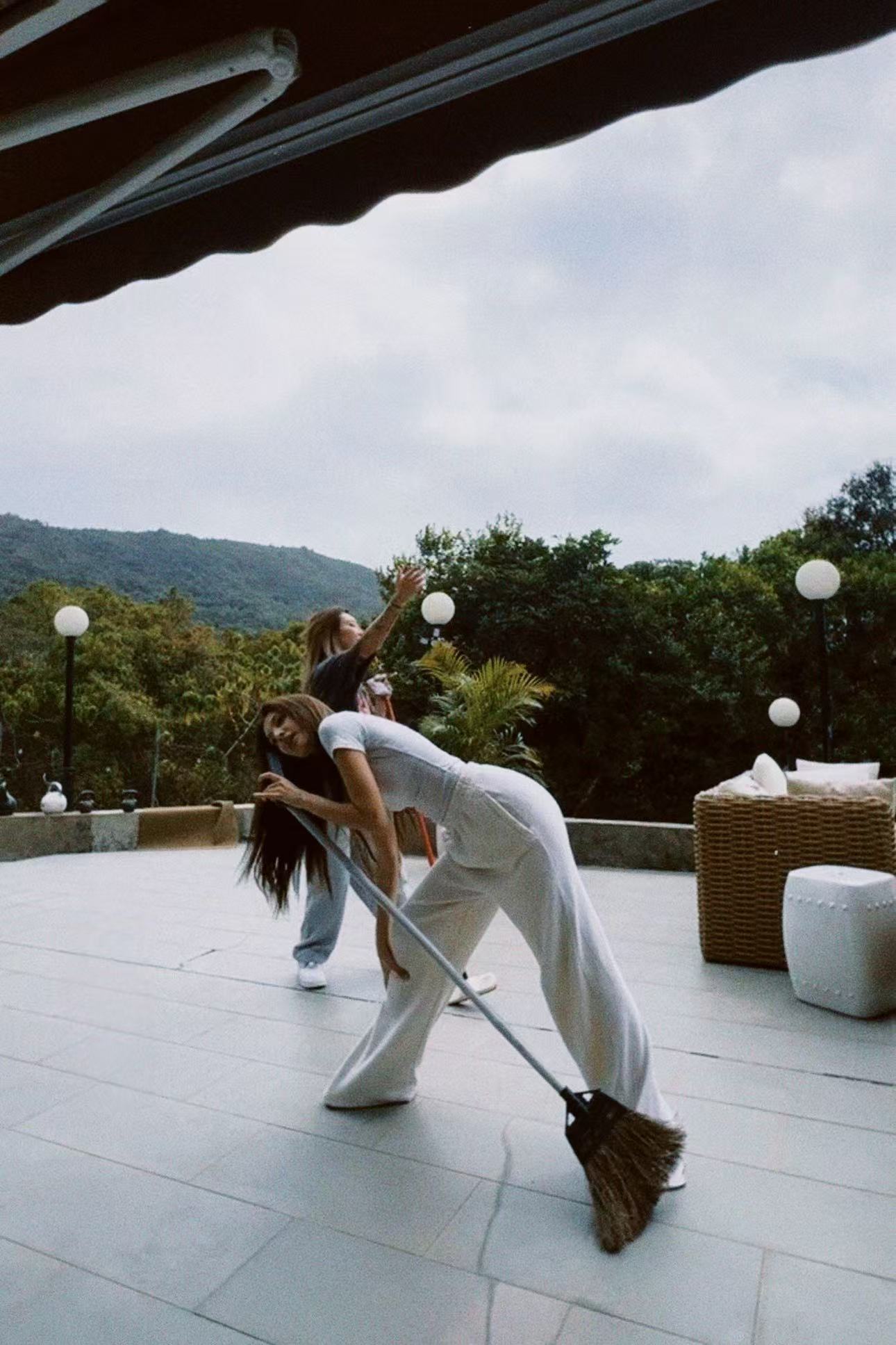 港姐冠军陈凯琳加盟浪姐哇哦！看到港姐冠军加盟《乘风2026》，真的有被姐姐的勇