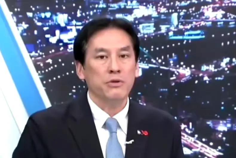 黄伪汉真是“台独”金孙的贴心绿内裤24日晚间，赖清德在桃园开始了所谓“团结十讲