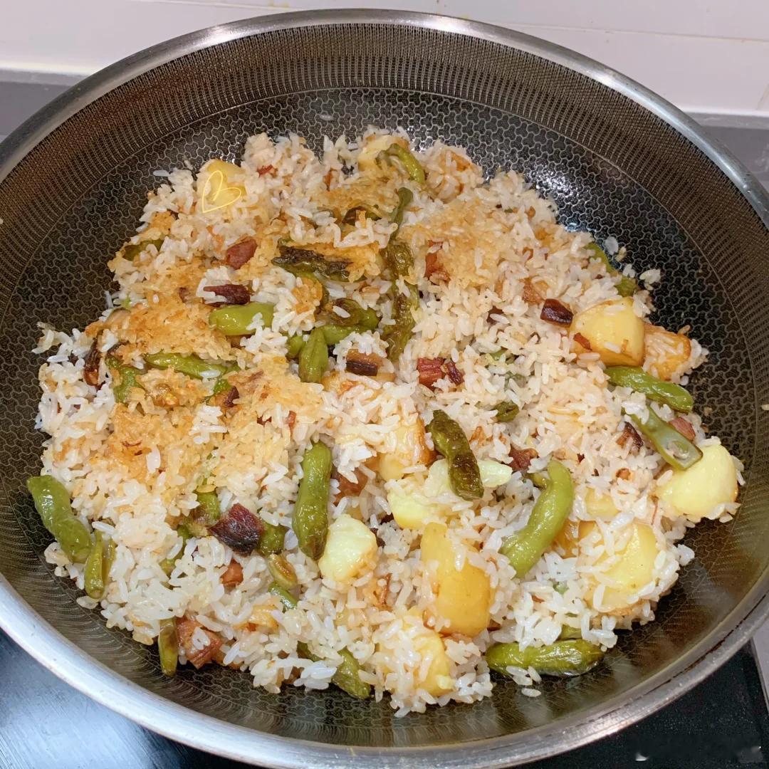 小时候隔三差五就要吃各种箜饭，长大了想吃都找不到地方吃箜饭。无奈学会了自己做，比