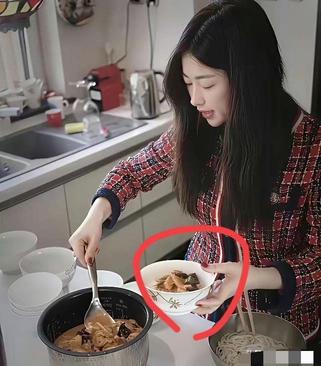 朱珠吃的是什么菜，第一次见到