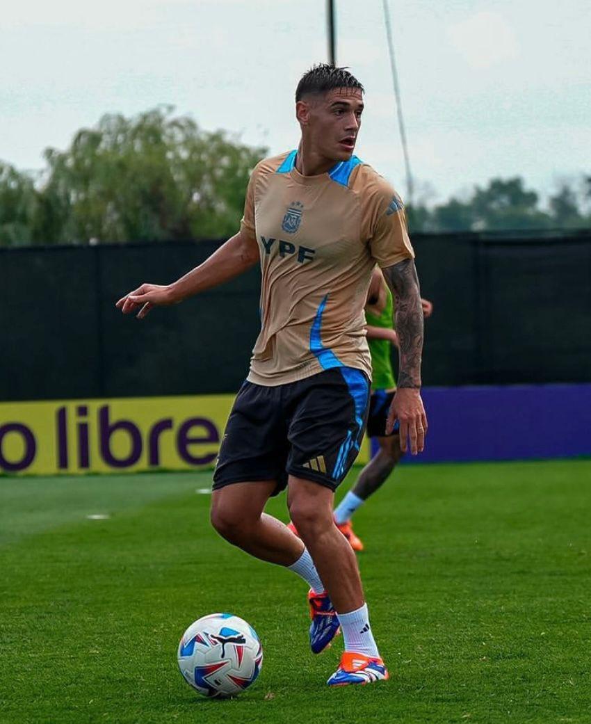 📃阿根廷国家队教练组确认，大名单做出如下调整、⬇️伤退球员：巴列尔迪因伤