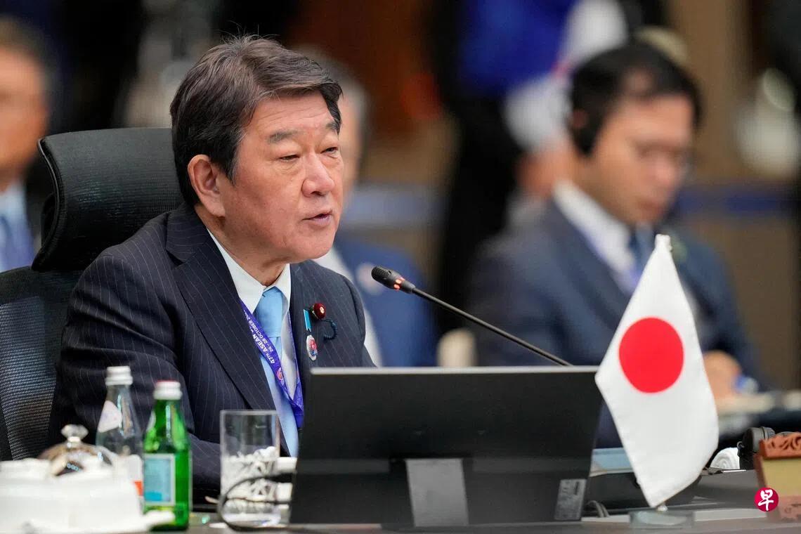 美日外长峰会，中国话题成了日本外长的心病！5月26日，印度新德里的一场外长会