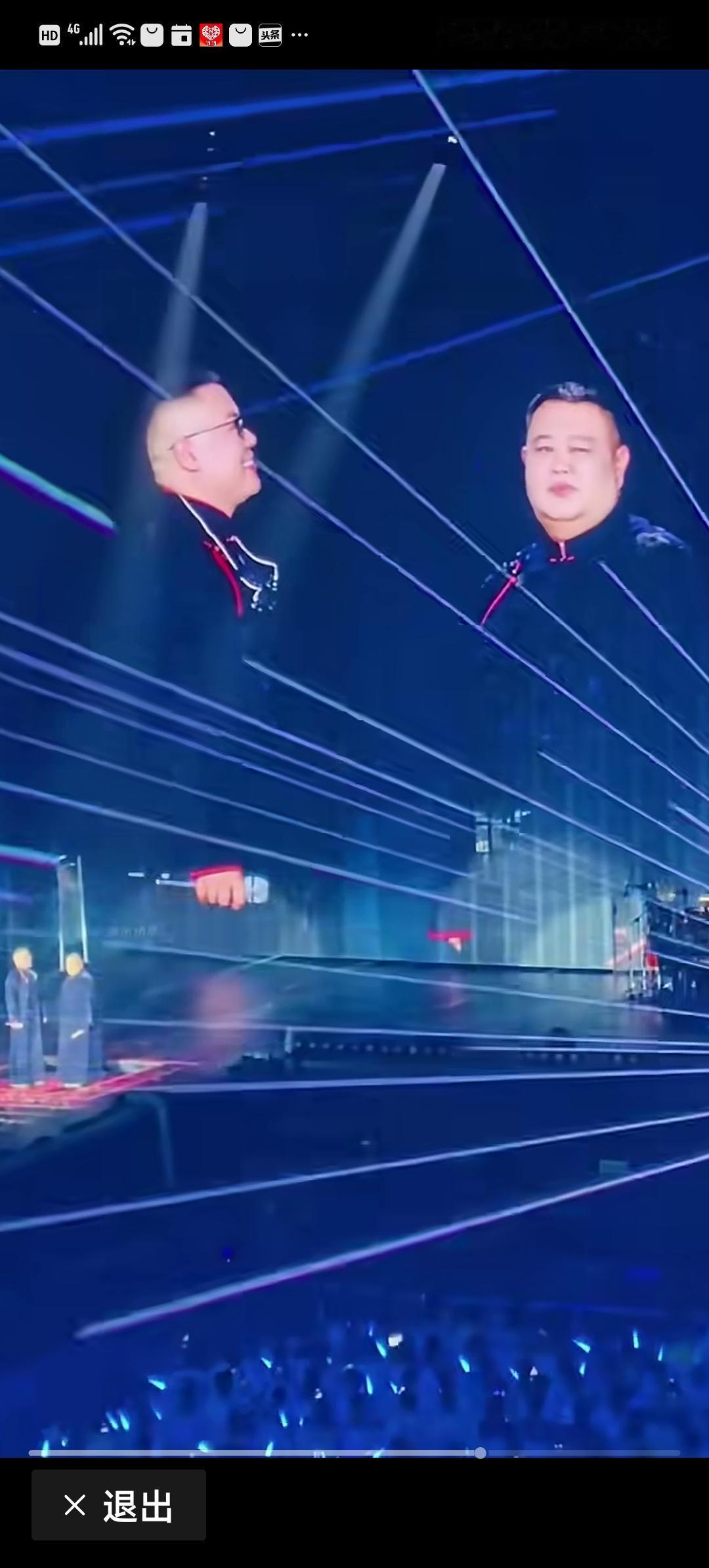 岳云鹏演唱会办的风生水起，红红火火，现场人山人海，座无虚席，作为一个相声演员，能