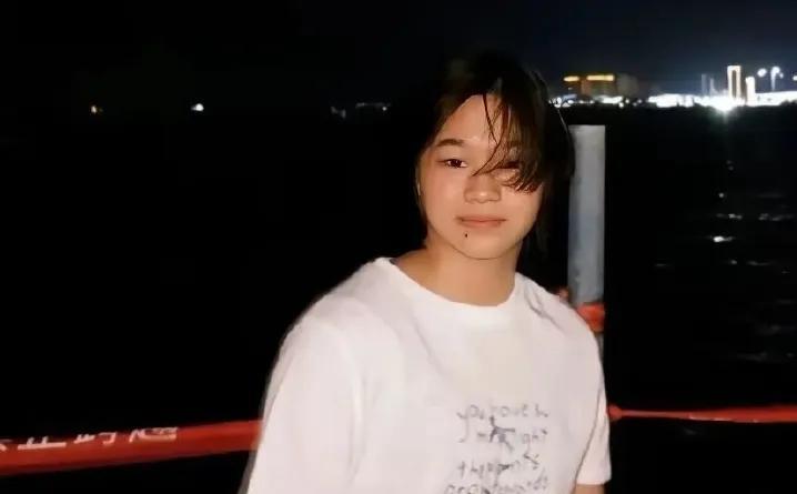 不理解为什么有人对全红婵这么苛刻，目前为止真正扛过发育期的十米跳台运动员只有陈