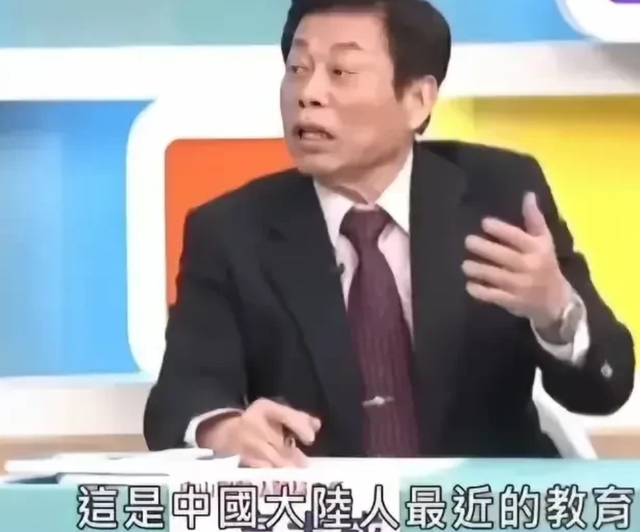 看来，很多湾湾人已经无可救药了！有湾湾人指责汪小菲对大曲线的虚情假意，并说，