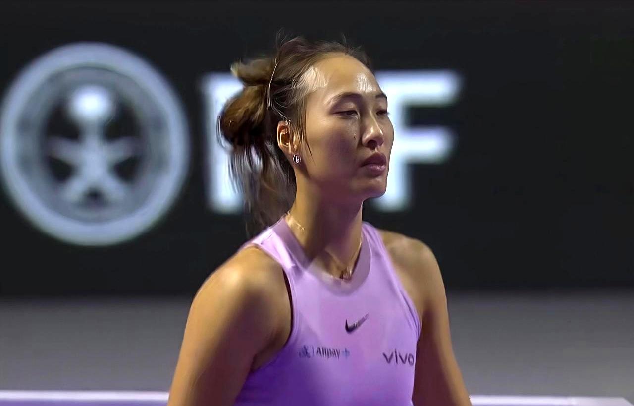 退赛澳网，只为不毁生涯1月8号，郑钦文亲口宣布不打澳网。右肘手术