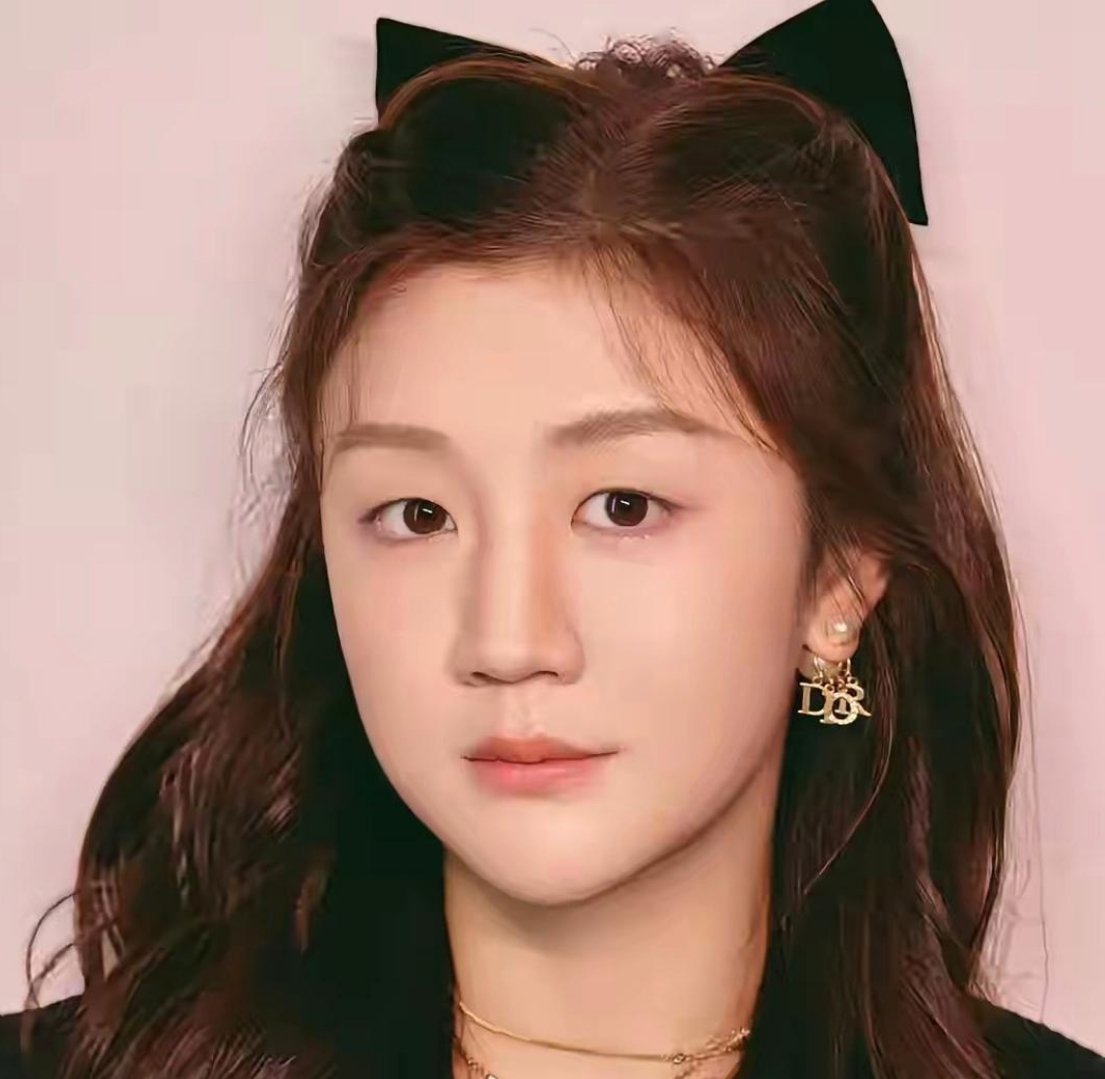 陈梦在运动队里和男生一起吃饭，从来都不是AA制，都是男生买单。在《是女儿是妈妈的