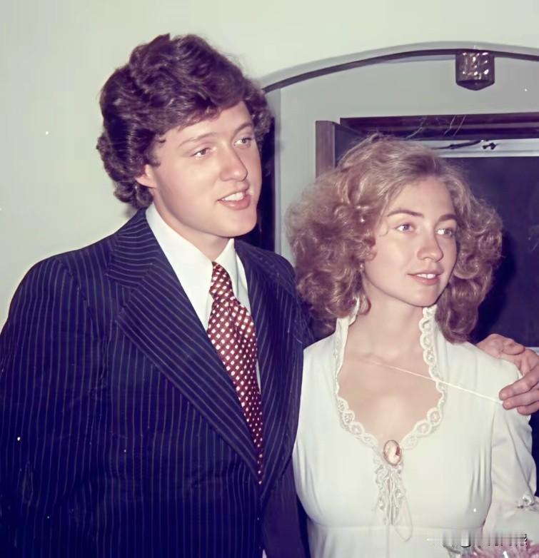 在美国的历任总统中，个人认为颜值最高的，长得最英俊的，气质最好的，一个是克林顿，