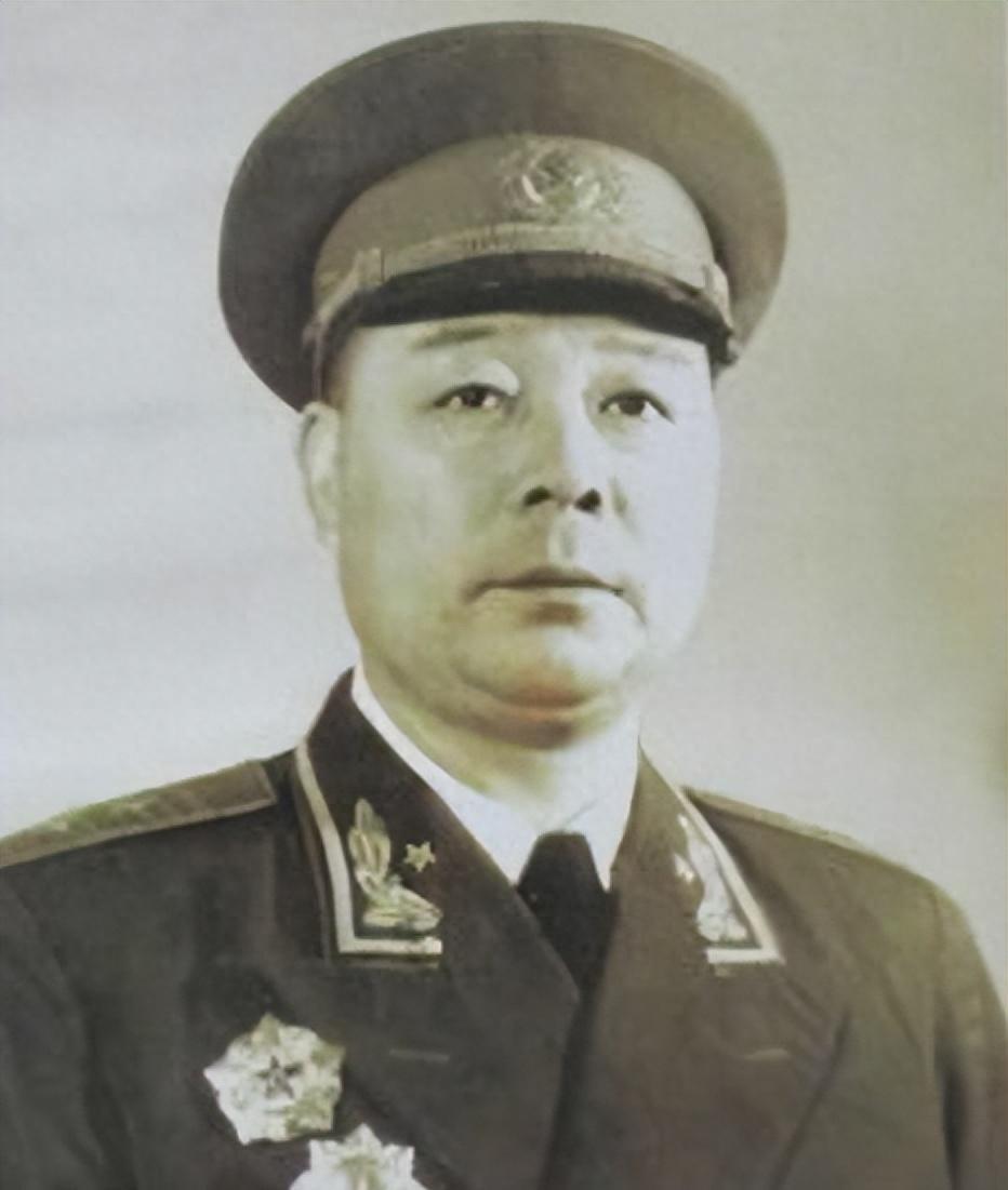 1949年，老乡捧着报纸找到鱼贩王光尧：快看，你儿子王尚荣竟已在青海当大官了！