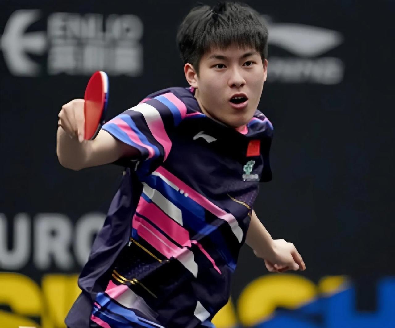 温瑞博“让二追三”击败樊振东!2月14日凌晨，在乒乓球欧冠1/4决赛第二轮比赛