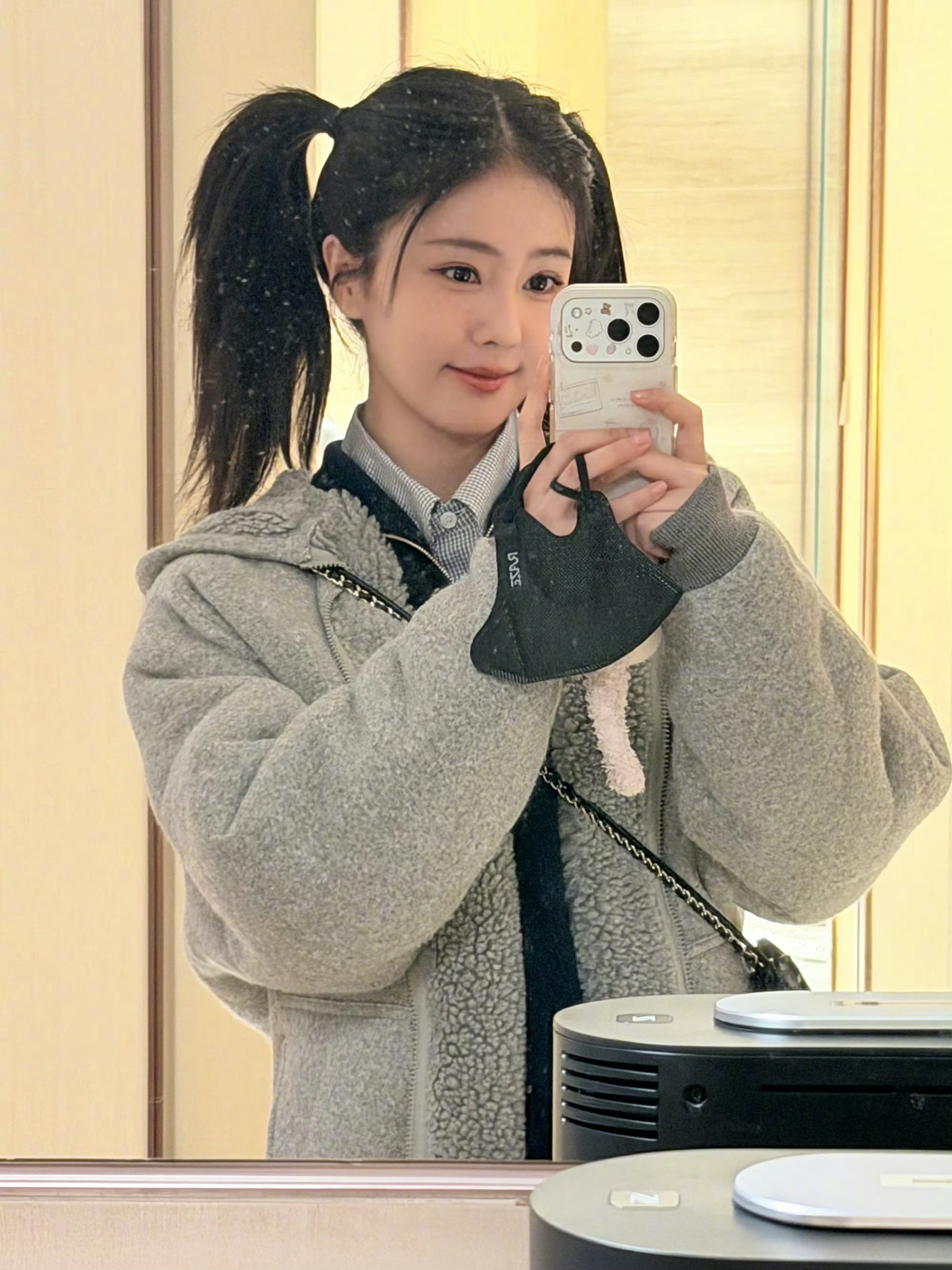 2025年最后一个月，白鹿我们都要顺顺利利，开开心心迎接新一年