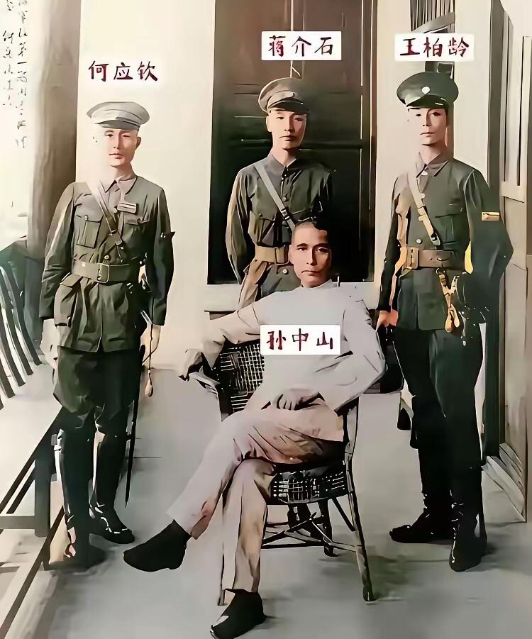 1949年，蒋介石：“何应钦，没杀他，已经是我对他最大的恩典了。”何应钦本来想去