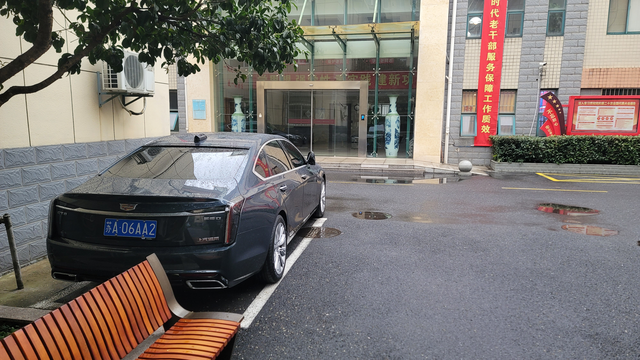 CT6主打一个性价比先说一下换车历程，之前的车是2016款的2.4雅阁，开了