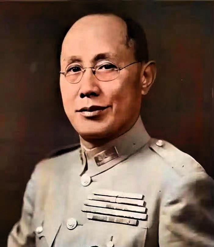 1940年盛夏，重庆酷热难当。军统便衣当街拦下何应钦的副官，连人带弹药调拨文件，
