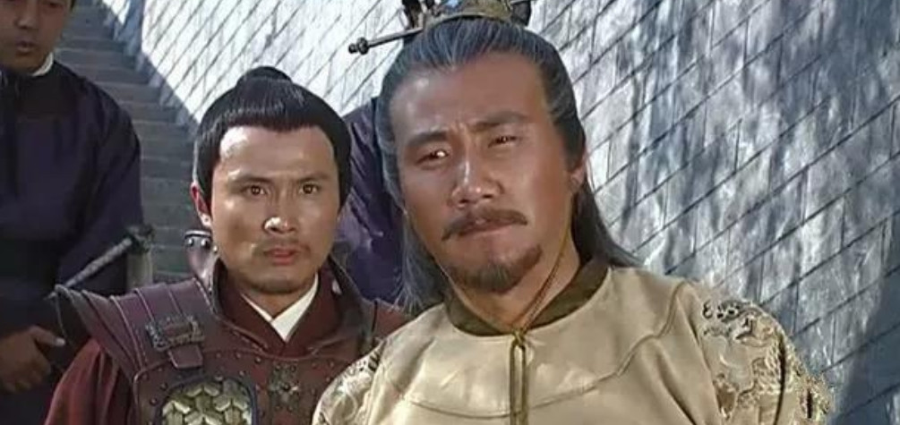 1393年，朱元璋将蓝玉剥皮灭族，蓝玉狱中大喊说：“太子死了，太孙年幼，杀我们无