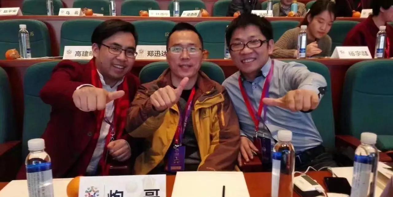 凭借着当年擂台赛11连胜的恐怖战绩，聂卫平获得了国家颁发的棋圣称号。其后聂老几