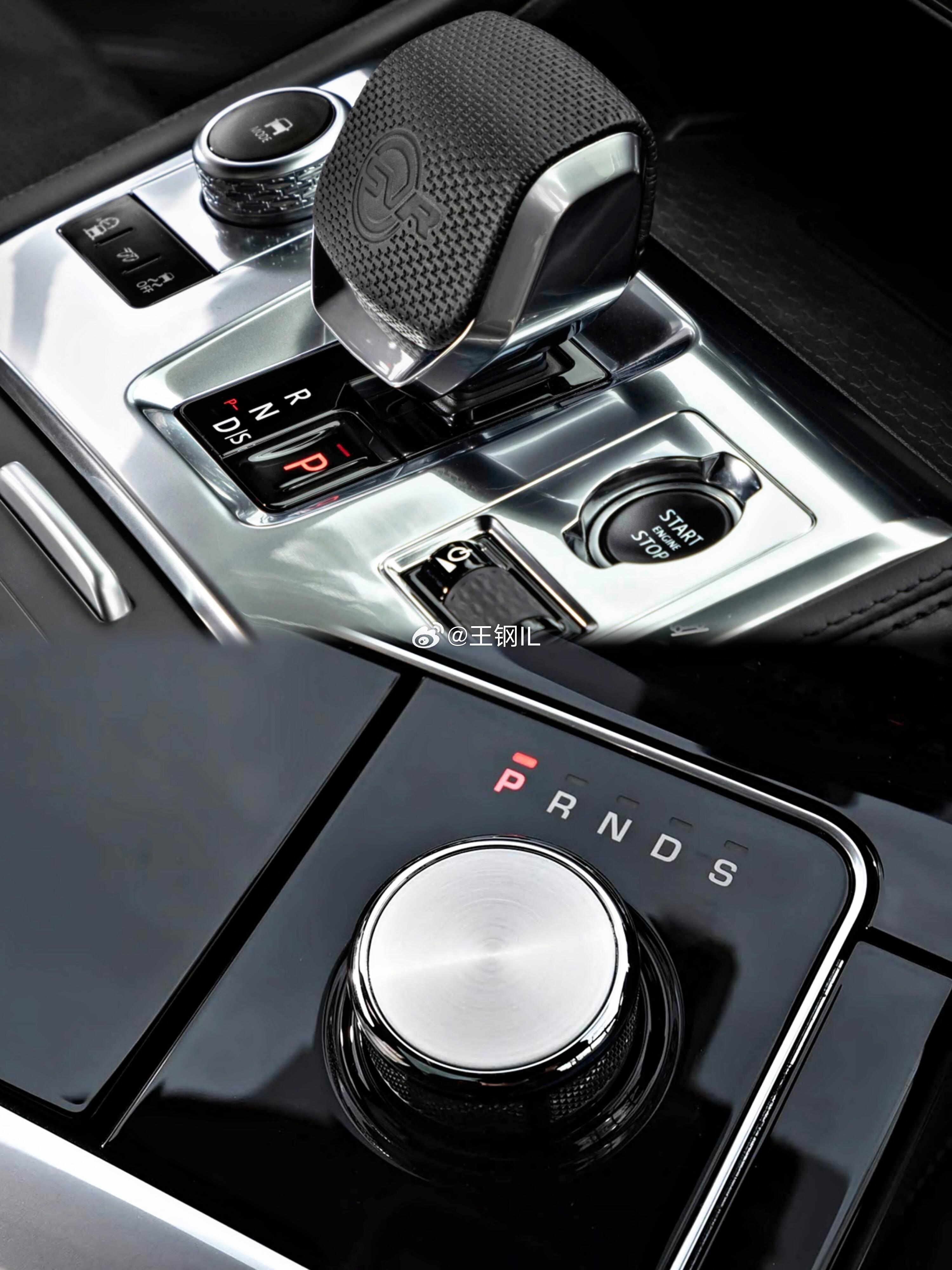 路虎是捷豹的换壳版车型吗？有懂的知道他们是什么关系吗？评论区告诉我捷豹路虎