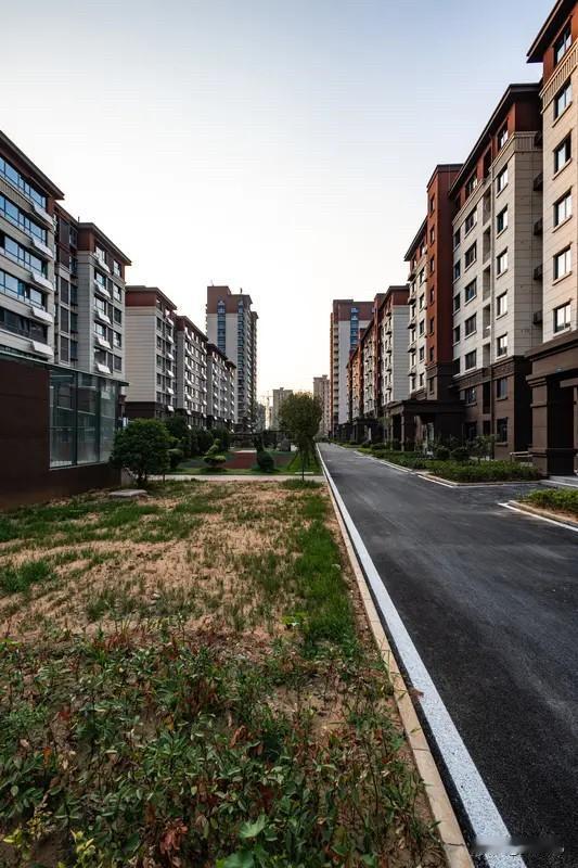 为什么在2017年、2018年全国楼市发生了各种倒挂新房楼盘，那会买新房不但验资