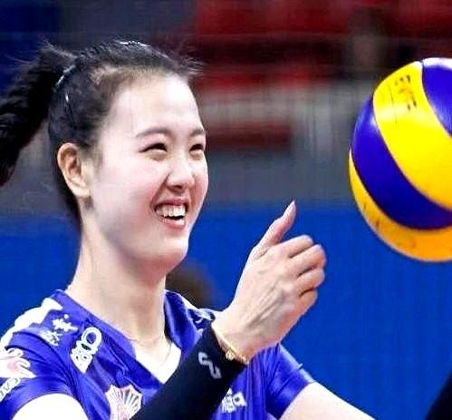 如今国内排坛的十朵金花，你知道都有谁吗？这份名单把各省队的颜值担当都拉出来了