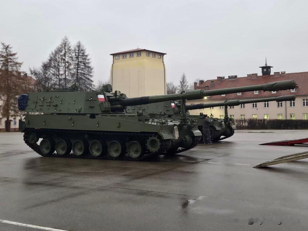 ❗️🇵🇱🇰🇷波兰完成了首份合同中韩国K9A1自行火炮的采购波兰已完