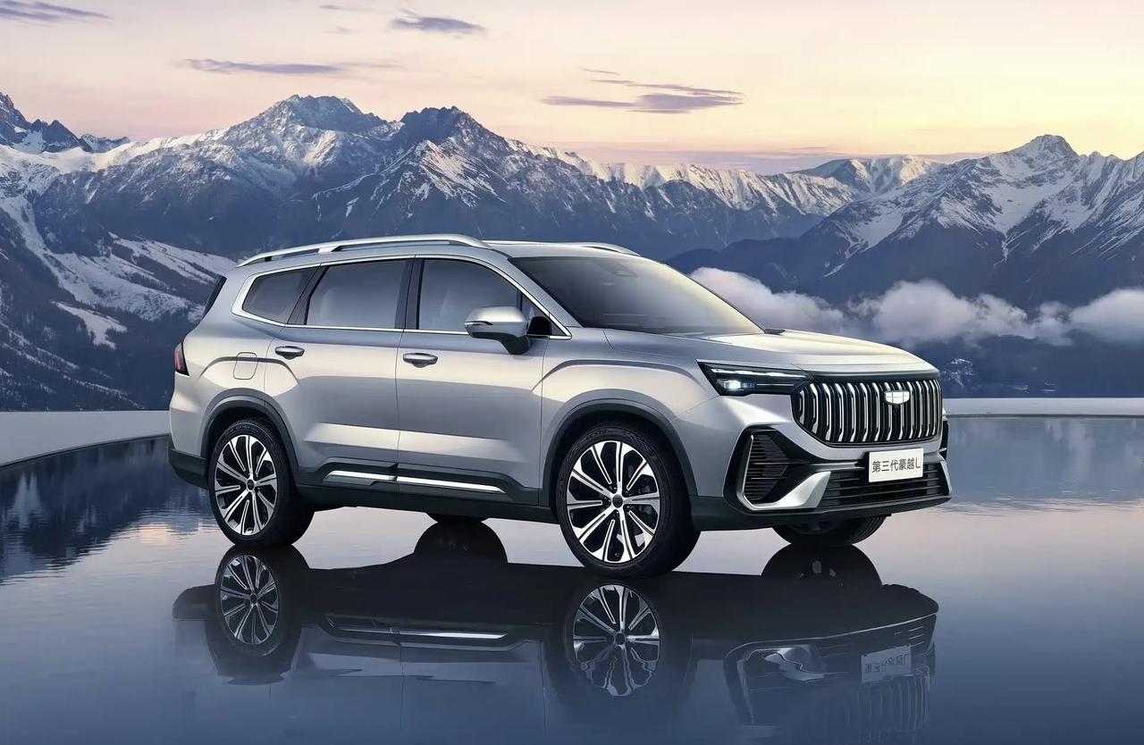 新款吉利豪越L来势汹汹啊！有5/6/7座三种座椅布局，这选择可太丰富了，不管是小