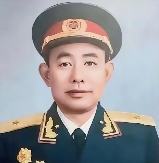 1951年，志愿军师长黄朝天违抗军令，率9000残兵掉头杀向3万美军，13天后李