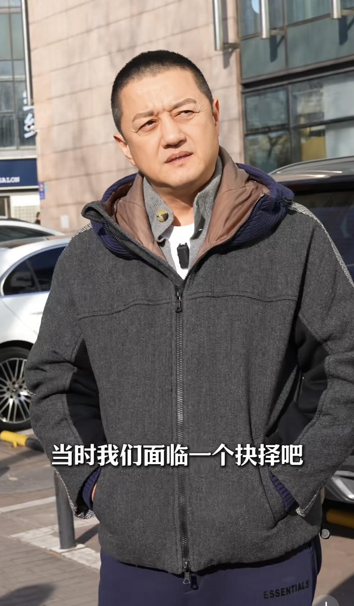 前阵子还被全网追着骂“老赖”的李亚鹏，居然靠一个视频直接逆风翻盘，从人人