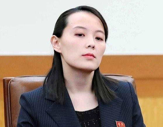 最近，日本海上自卫队"鸟海"号驱逐舰在美国近海成功试射美制"战斧"巡航导弹的消息
