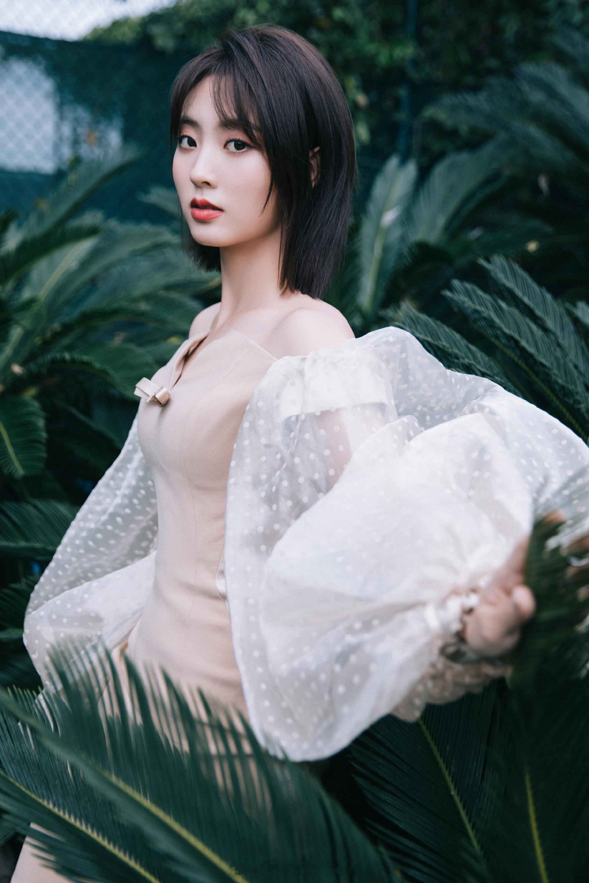 邢菲甜美的青春感​​​
