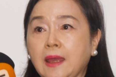 台湾媒体人周玉蔻今天再度发文，并点名民进党秘书长徐国勇表示，如果今天被羞辱的是你