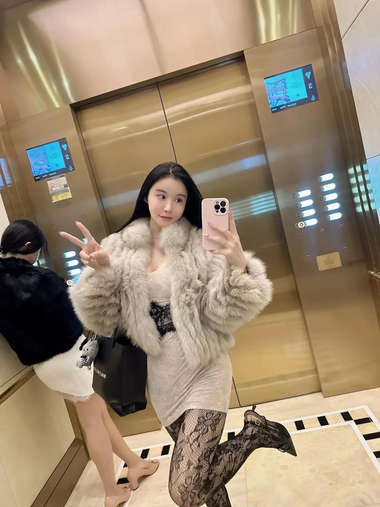 早上好呀上班去喽